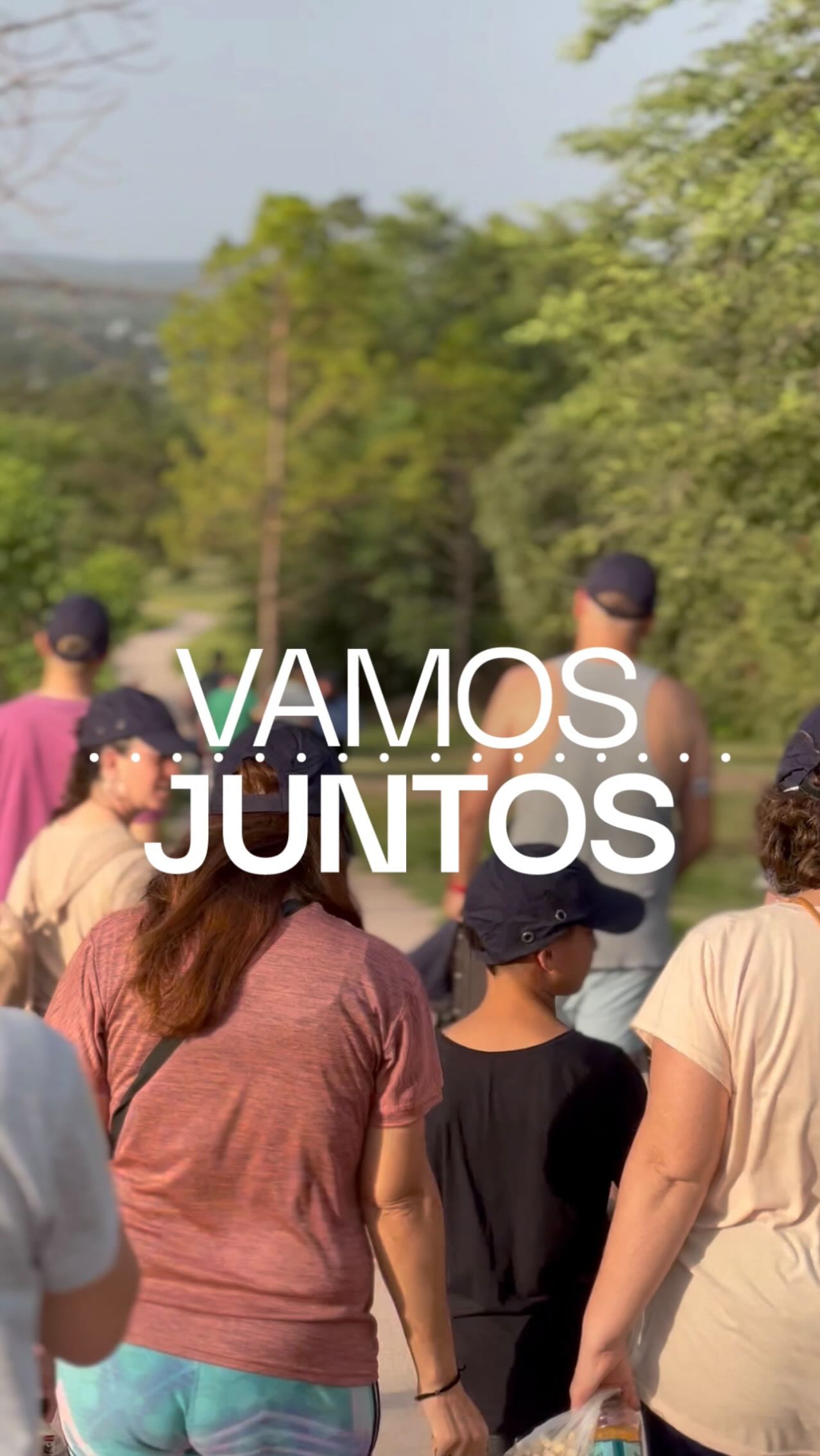 Comunidad participando en la caminata por la diabetes