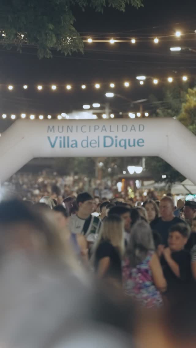 Viernes Peatonal en Avenida San Martín de Villa del Dique